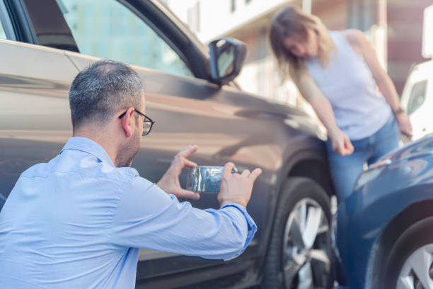 Professional Full Coverage Car Insurance technician working in Smyrna, DE